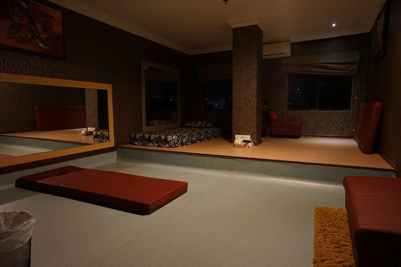 Batam The L Hotel Entertainment מראה חיצוני תמונה