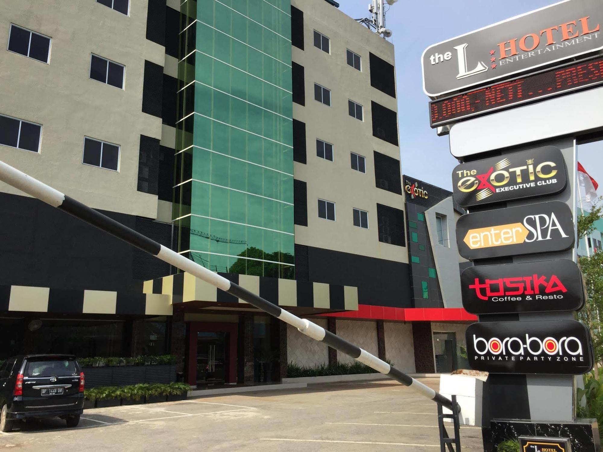 Batam The L Hotel Entertainment מראה חיצוני תמונה